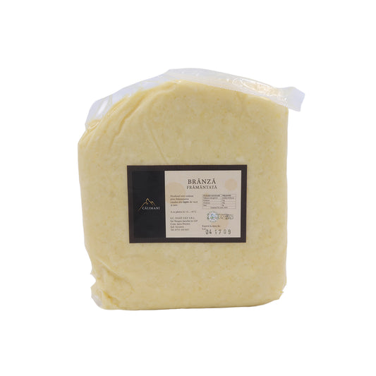 Brânză frământată Călimani – caș din lapte de vacă, gust tradițional de munte