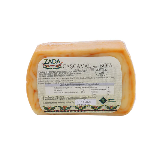 Cașcaval cu boia Zada 350g – brânză tradițională cu gust aromat de ardei