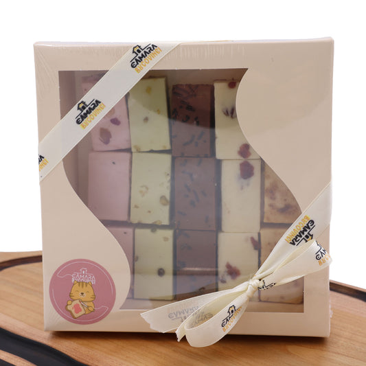 Cutie cu ciocolată de casă asortată – 450g